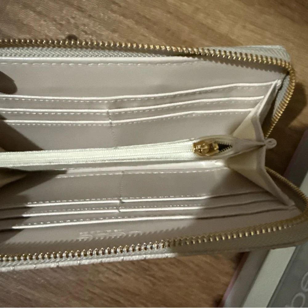 NWT Bebe Beige Wallet and NIB Makeup with Eye Shadow Eyeliner Mascara Gift Set